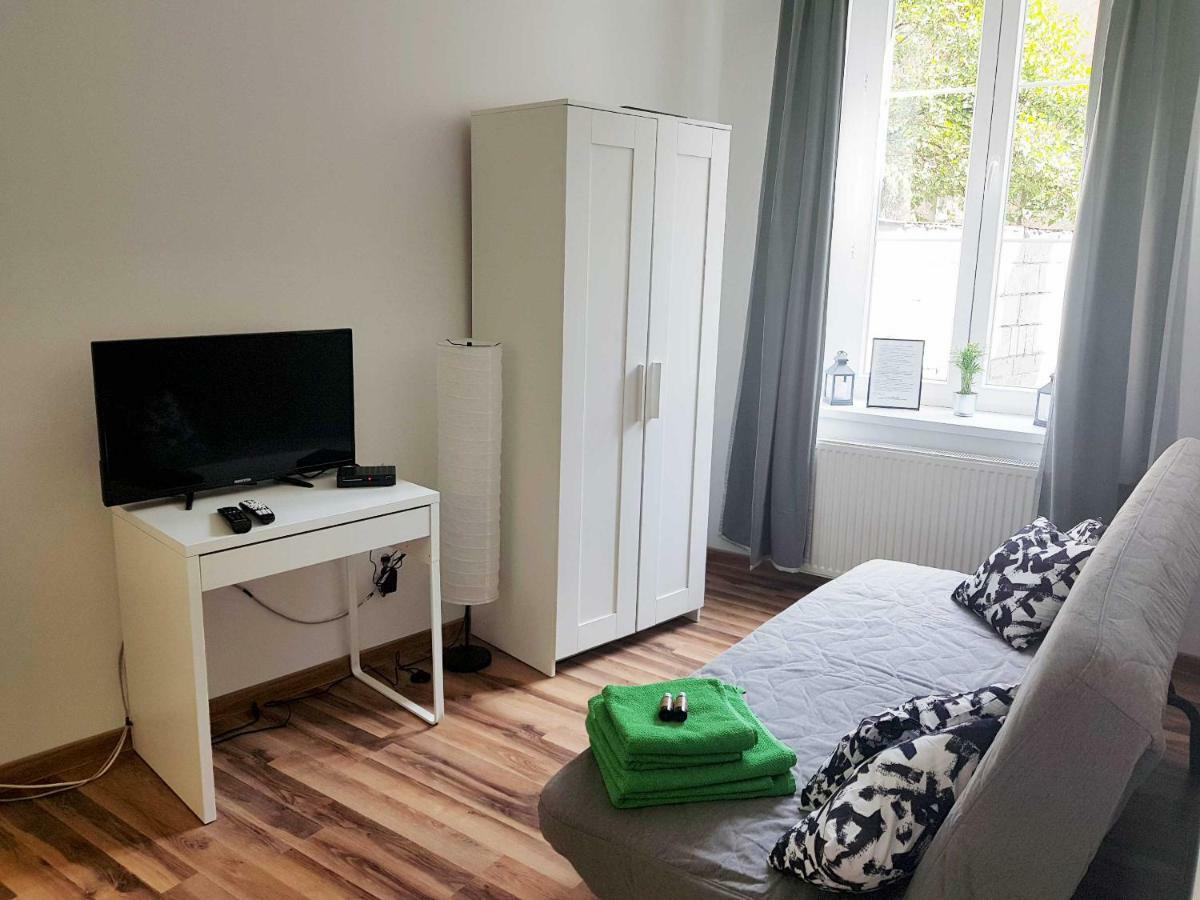 Apartament Nr 15 - 2 Pokoje Z Prywatnymi Lazienkami Centrum Poznan Exterior photo